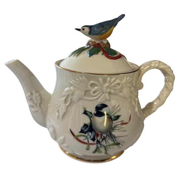 Lenox Winter Greetings Teapot With Bluebird Lid 6324891 Fine Porcelain  Rare - Picture 1 of 10